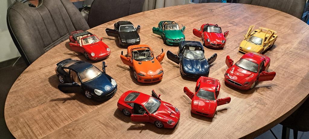 Te koop diverse schaalauto's1:18 en 1:24, Ophalen, Zo goed als nieuw, Overige merken