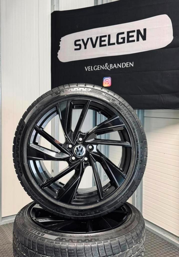 ✅ 17” VW Polo Adelaide Velgen 5x100 + 215/45/17 Banden !!, Auto-onderdelen, Banden en Velgen, Banden en Velgen, Winterbanden, 17 inch