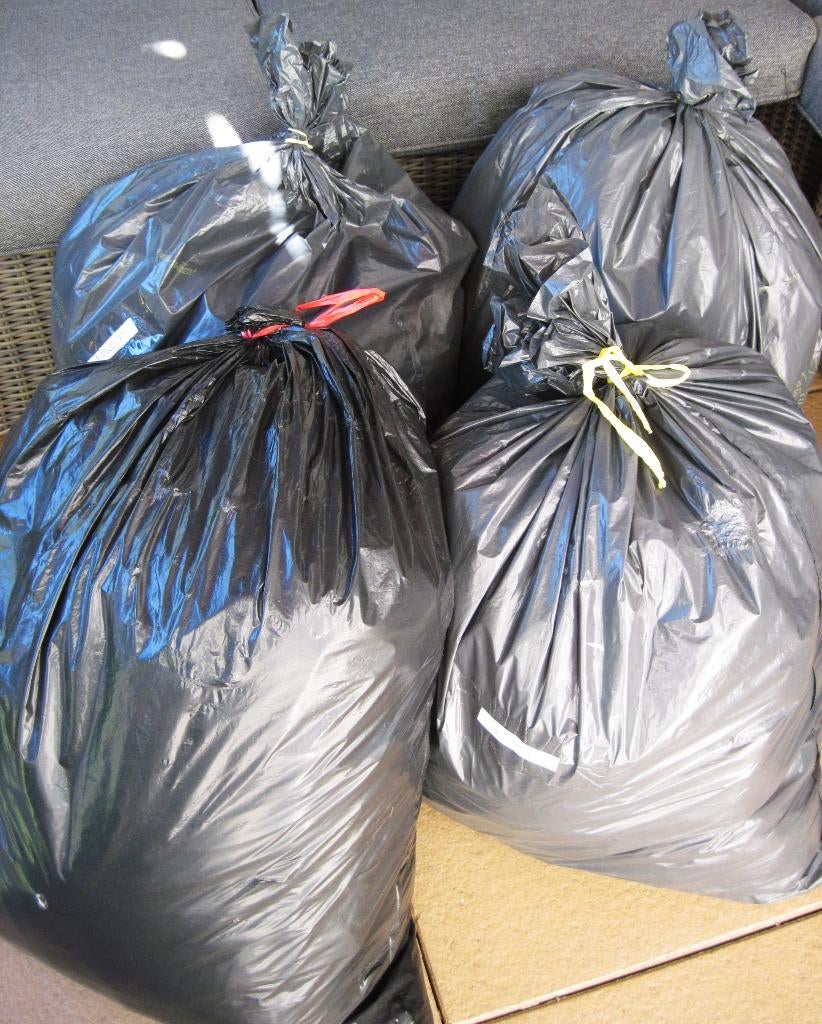 qh  GROTE PARTIJ KLEDING (Dames, Heren)., Ophalen, Zo goed als nieuw