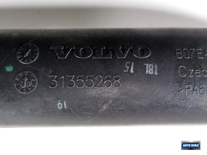 Intercooler Buis van een Volvo V60, Gebruikt, -, -, Ophalen of Verzenden
