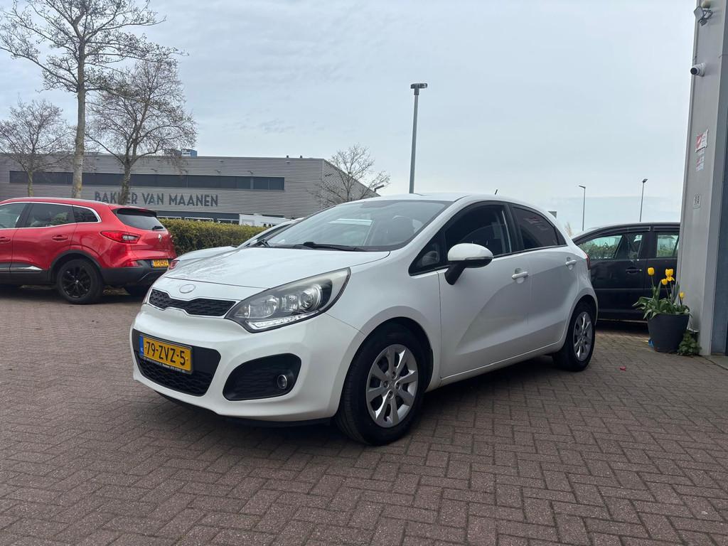 Kia Rio 1.2 CVVT Plus Pack, Auto's, Kia, 21 km/l, Euro 5, Zwart, Wit