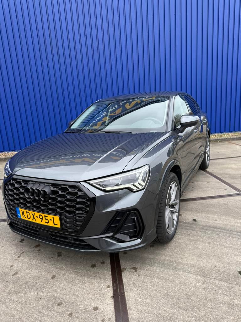 Audi Q3 Sportback 45 TFSI  S-line 19 inch Daytonagrau 245PK, Stof, USB, 245 pk, Bedrijf
