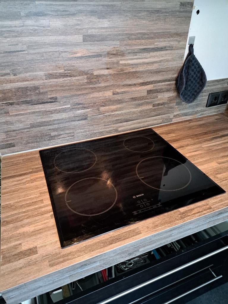 Inductiekookplaat Bosch, Ophalen, Gebruikt, 4 kookzones, Inbouw