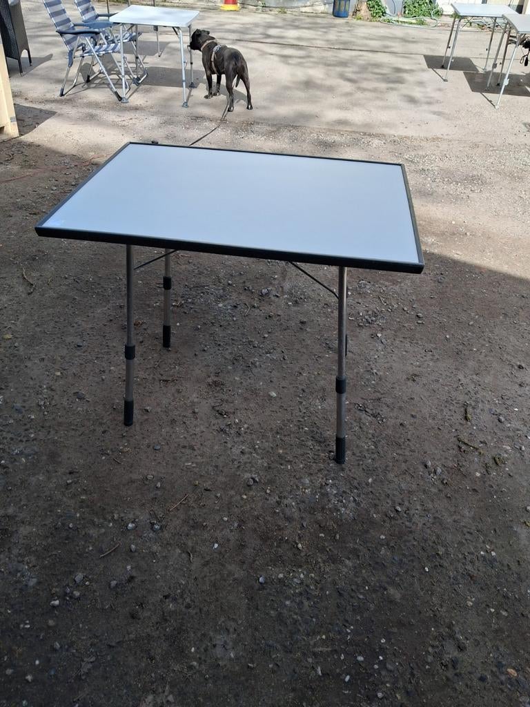 Campingtafel, Ophalen, Campingtafel