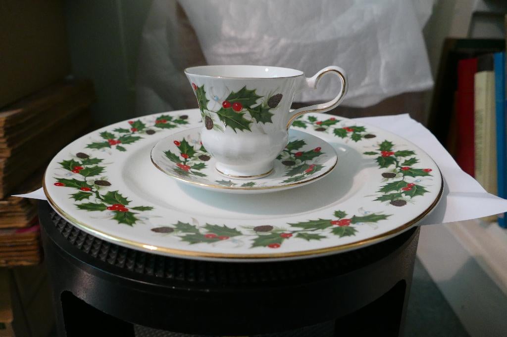Royal Graftin Noel, Ophalen of Verzenden, Aardewerk, Wedgwood, Bord(en)