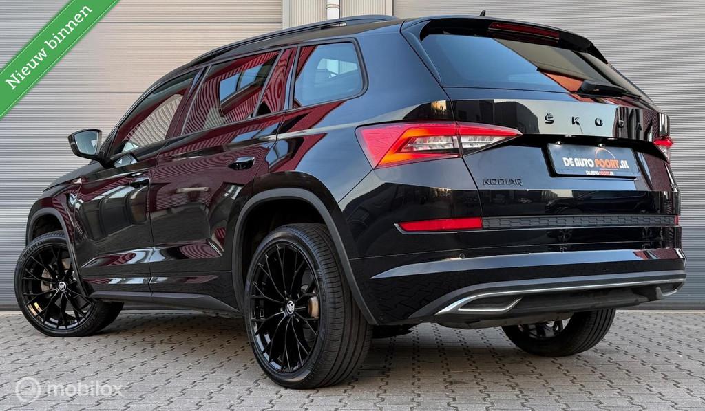 Skoda Kodiaq 2.0 TSI 4x4 Sportline BNS Pano.dak/Trekhaak/Vir, Auto's, Skoda, Automaat, Zwart, 14 km/l, Bedrijf
