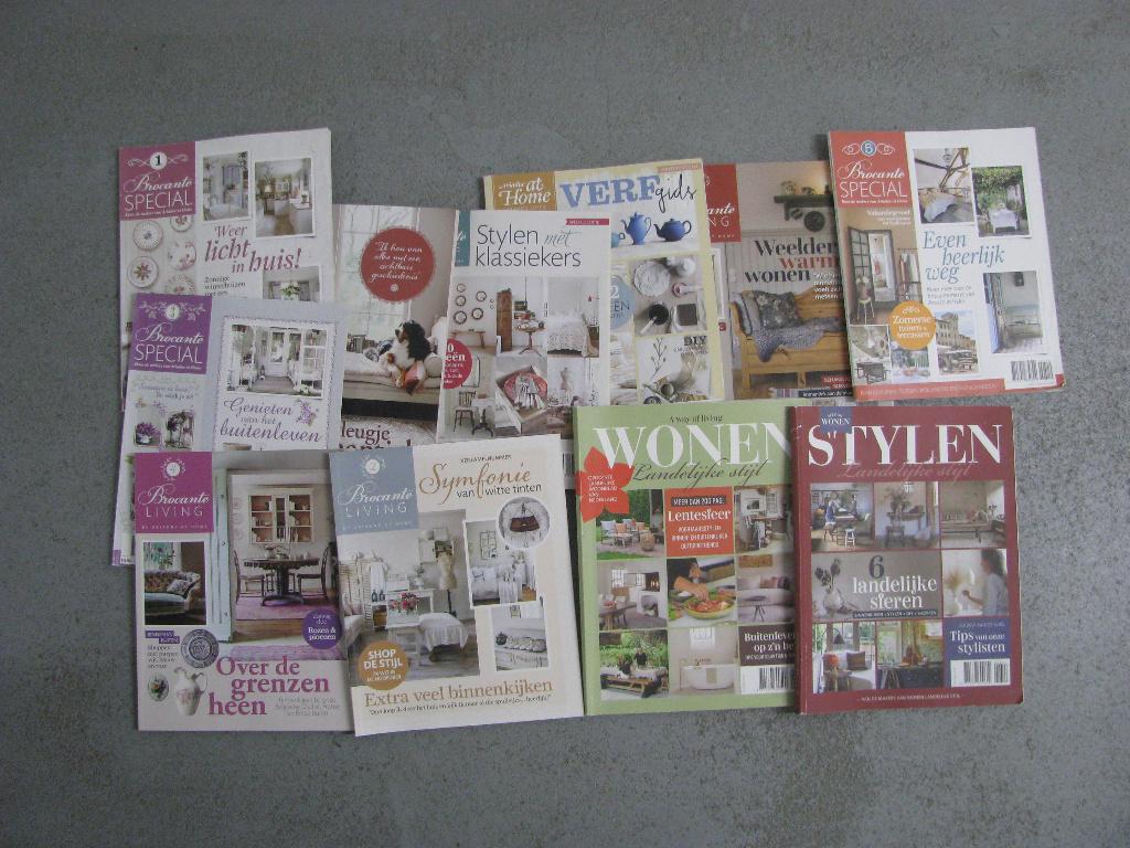 45 Brocante/Woontijdschriften, Boeken, Tijdschriften en Kranten, Ophalen, Zo goed als nieuw, Overige typen