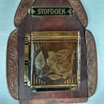 Antieke wand houder voor stofdoek hout/koper, Ophalen