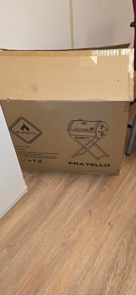 BBQ NOG HELEMAAL NIEUW en echt boretti fratello2.0, Tuin en Terras, Barbecue-accessoires, Ophalen of Verzenden, Nieuw