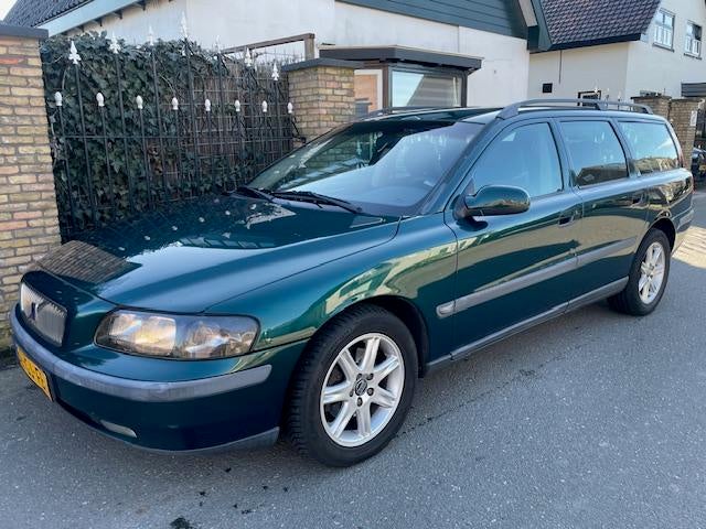 Volvo V70 2.4 Comfort Line automaat / 312.391 km / 2000, Auto's, Oldtimers, Electronic Stability Program (ESP), Stationwagon, 2435 cc