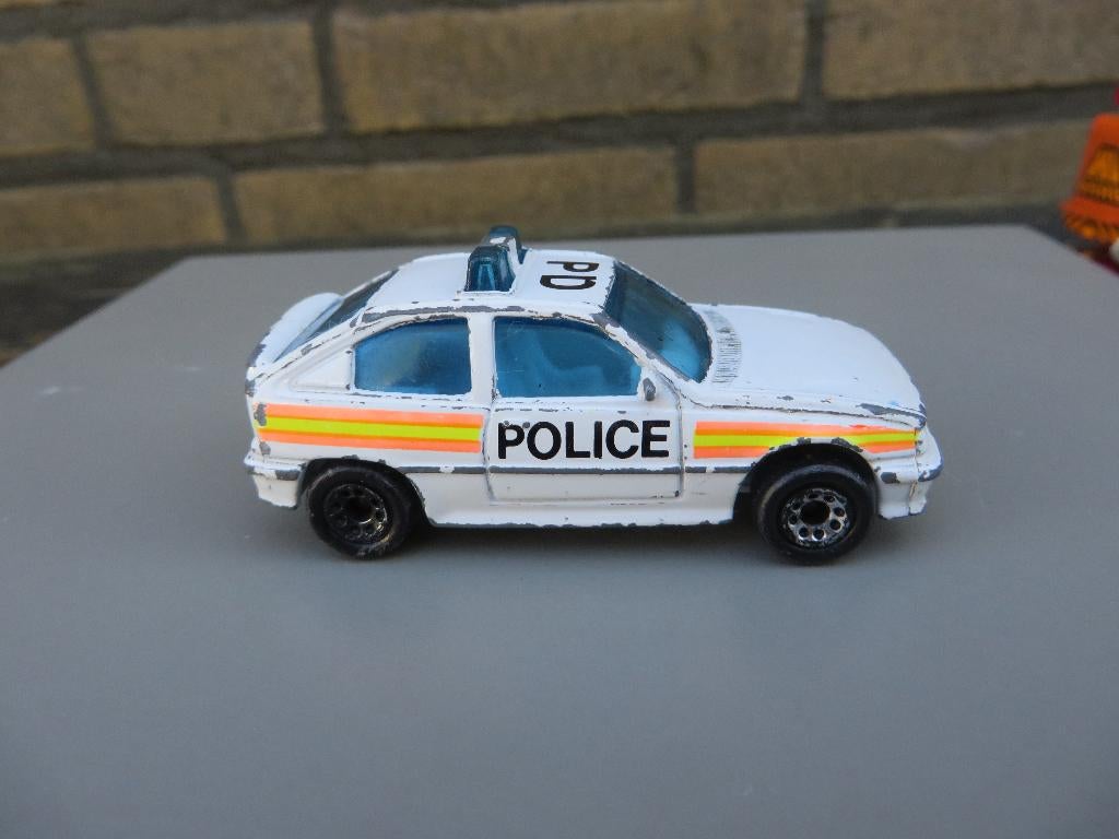 Matchbox Opel Kadett - Vauxhall Astra POLICE, Ophalen of Verzenden, Gebruikt, Auto
