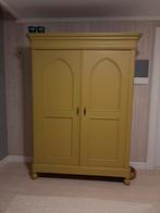 Supermooie okergele  kast, Antiek en Kunst, Antiek | Meubels | Kasten, Ophalen of Verzenden
