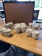 Partij witte mokken, Ophalen, Zo goed als nieuw, Overige stijlen, Kop(pen) en/of Schotel(s)