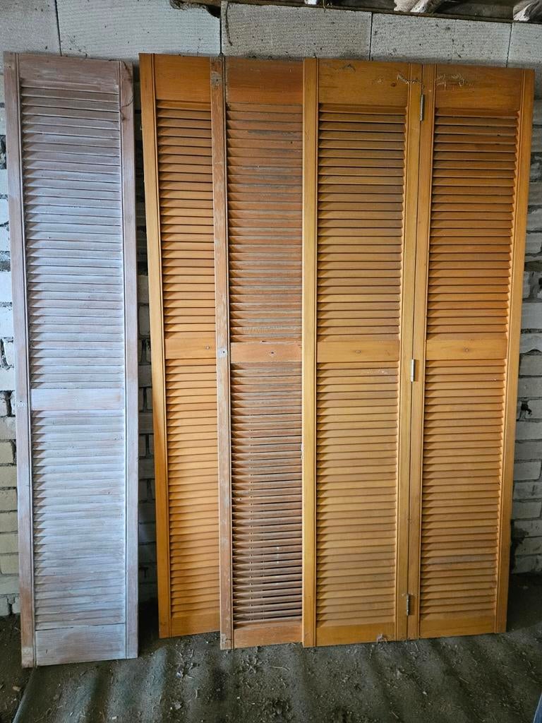 Louvredeuren (3 compleet, 1 halve) - Wit en Houtkleurig, Ophalen, Gebruikt, Binnendeur, 200 tot 215 cm