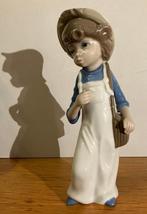 Mooi Casades porselein beeldje, Ophalen of Verzenden, Zo goed als nieuw, Mens