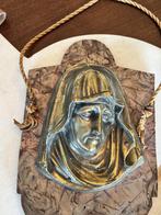 Vintage Wijwaterbakje Maria reliëf, Verzamelen, Ophalen of Verzenden, Beeld(je)