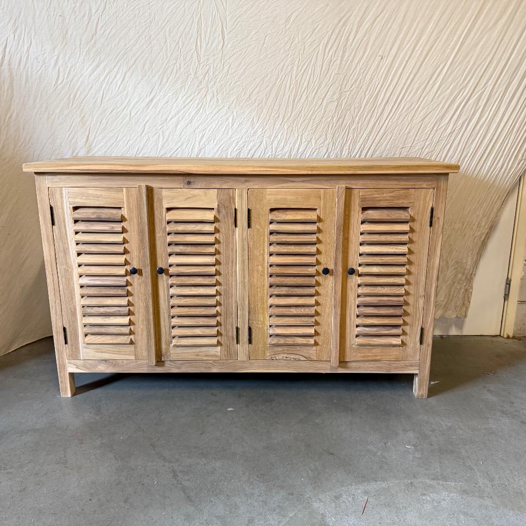 Dressoir massief teakhout - 4 louvre deuren - TTM Wonen, TTM Wonen, Meubels – (Perzische) Tapijten en Woonaccessoires, Met deur(en)