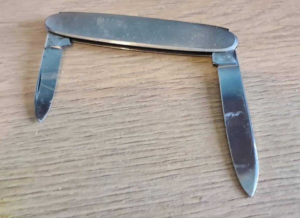 Vintage Adola ROLSTRY Zakmes - Twee messen, Antiek en Kunst, Antiek | Bestek, Verzenden