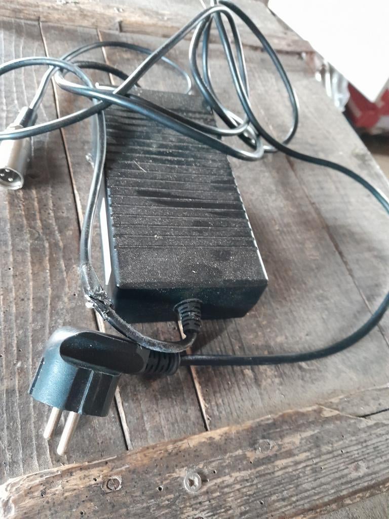 Oplader cross electrische fiets, Ophalen of Verzenden
