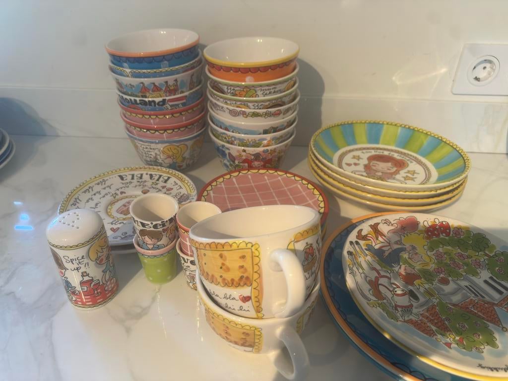 Blond Amsterdam servies, Ophalen