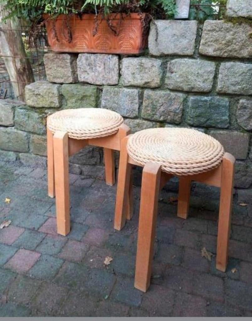 Scandinavische houten krukjes, mid century, Huis en Inrichting, Krukjes, Ophalen of Verzenden, Gebruikt, Hout