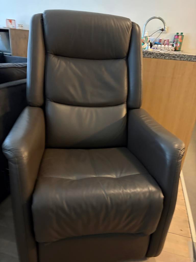 Knappe Hukla leren relax/sta op stoel, Huis en Inrichting, Fauteuils, Ophalen, Gebruikt, Leer, 75 tot 100 cm