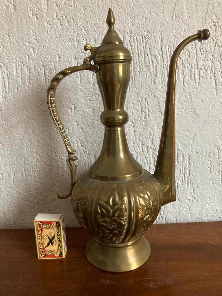 Oosters patina gedecoreerd theekan messing koper koffiekan, Antiek en Kunst, Curiosa en Brocante, Ophalen of Verzenden