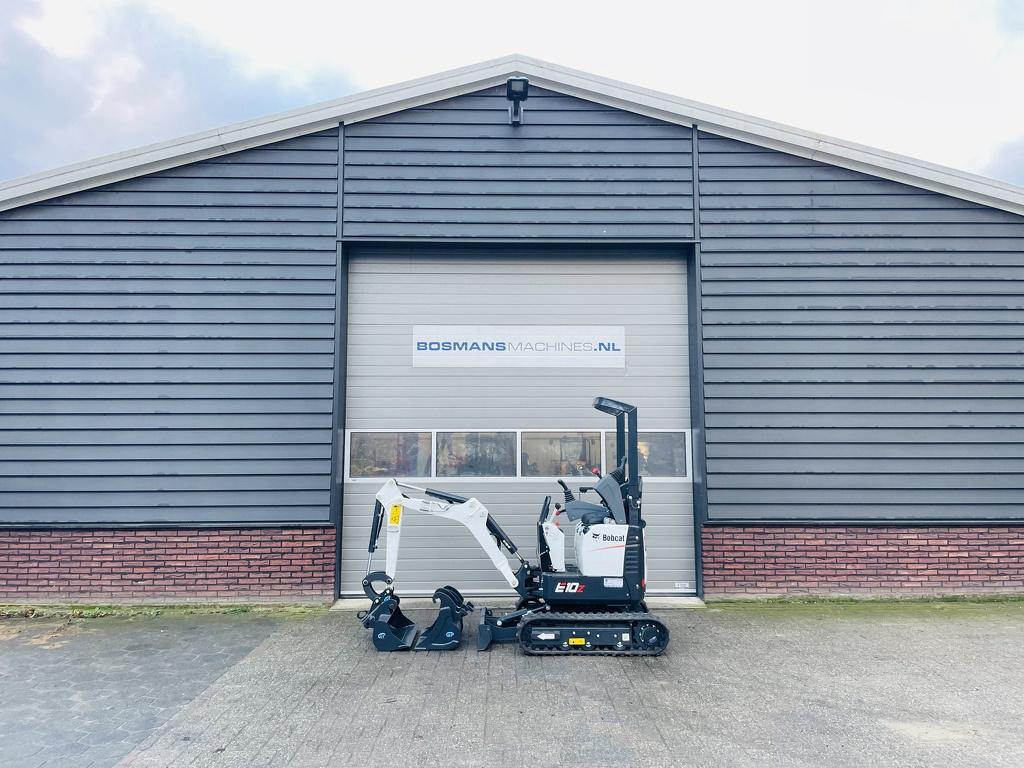 Bobcat E10z minigraver NIEUW incl CW05 wissel + 3 bakken, Zakelijke goederen, Machines en Bouw | Kranen en Graafmachines, Doosan Bob