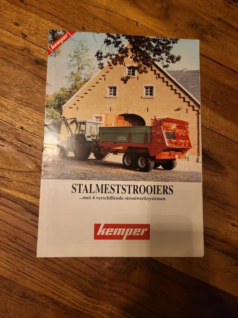 tractor folder Kemper stalmeststrooiers, Boeken, Catalogussen en Folders, Ophalen of Verzenden, Zo goed als nieuw