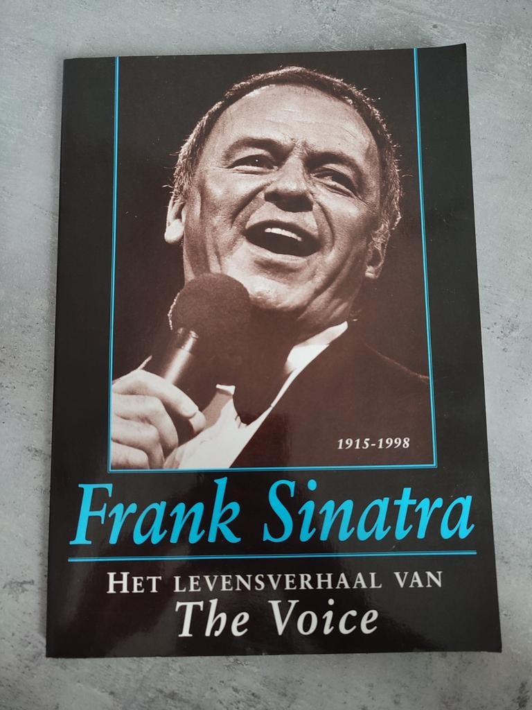 J. Howlett - frank sinatra, Ophalen of Verzenden, Zo goed als nieuw, Film, Tv en Media
