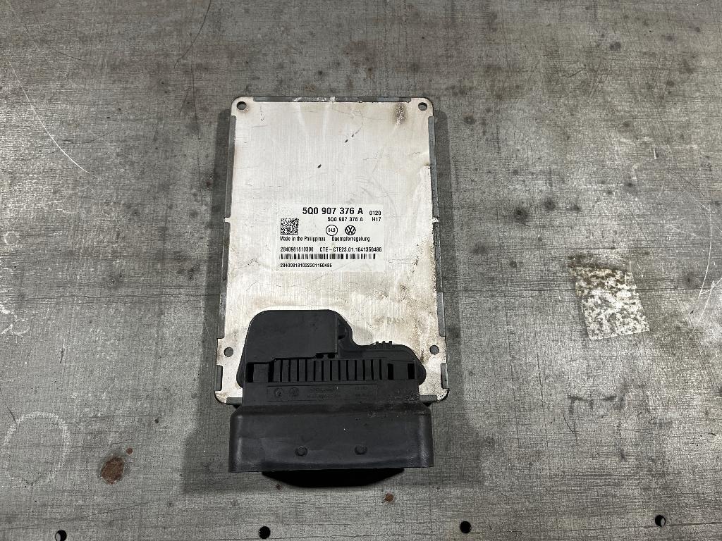 veerpoot computer golf 7 R daempferregelung 5Q0907376A, Ophalen of Verzenden, Gebruikt, Volkswagen