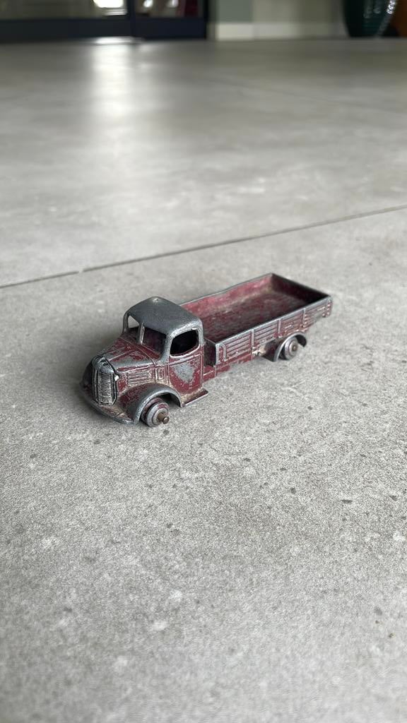 Super oude Dinky Toys Austin Wagon uit 1947, Ophalen of Verzenden, Zo goed als nieuw, Auto