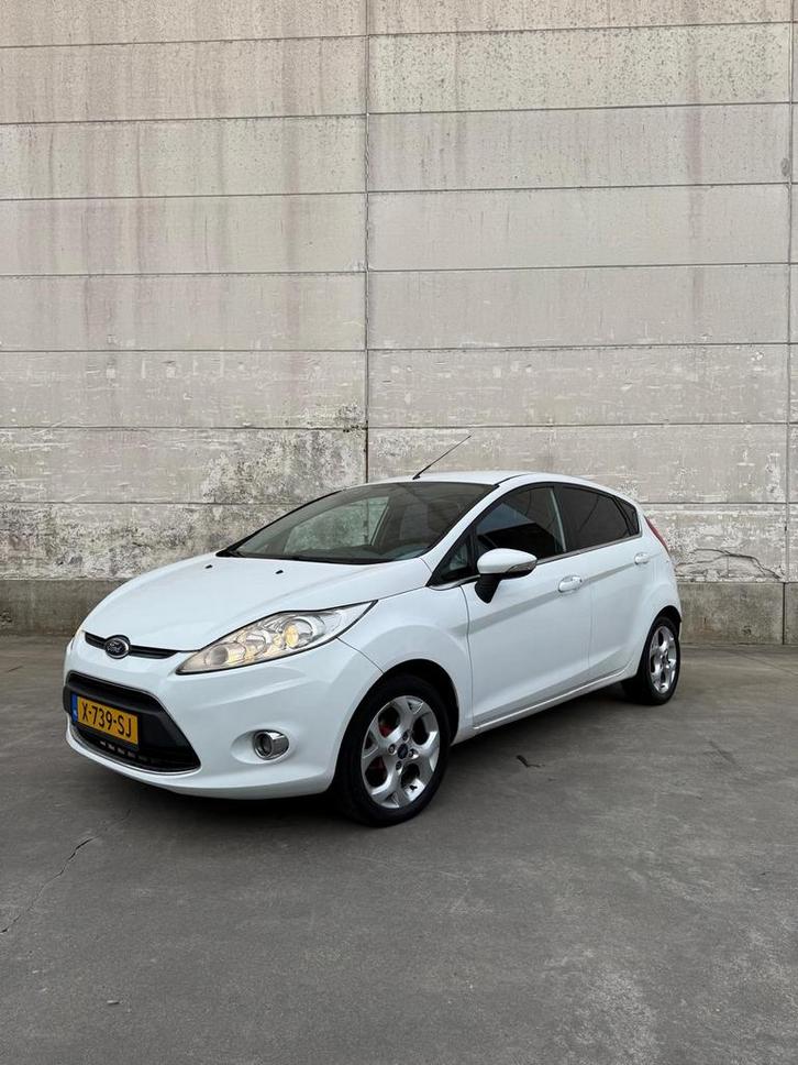 Ford Fiësta 1.25 60KW 5DR 2009 Wit, Auto's, Ford, Particulier, Fiësta, Benzine, Hatchback, Handgeschakeld, Geïmporteerd, Wit, Voorwielaandrijving