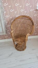 Vintage Kinder Pauwenstoel rotan/riet, Kinderen en Baby's, Kinderkamer | Tafels en Stoelen, Ophalen, Gebruikt, Stoel(en)