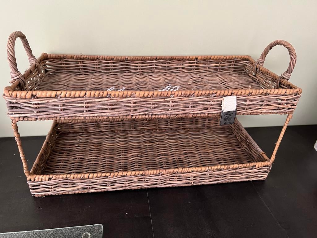 Rotan etagère met twee lagen rivera maision, Ophalen, Gebruikt