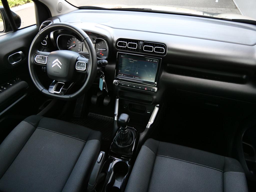 Citroën C3 Aircross 1.2 PureTech Plus 111 Pk Navigate / DAB, Auto's, Voorwielaandrijving, Euro 6, 1199 cc, Zwart