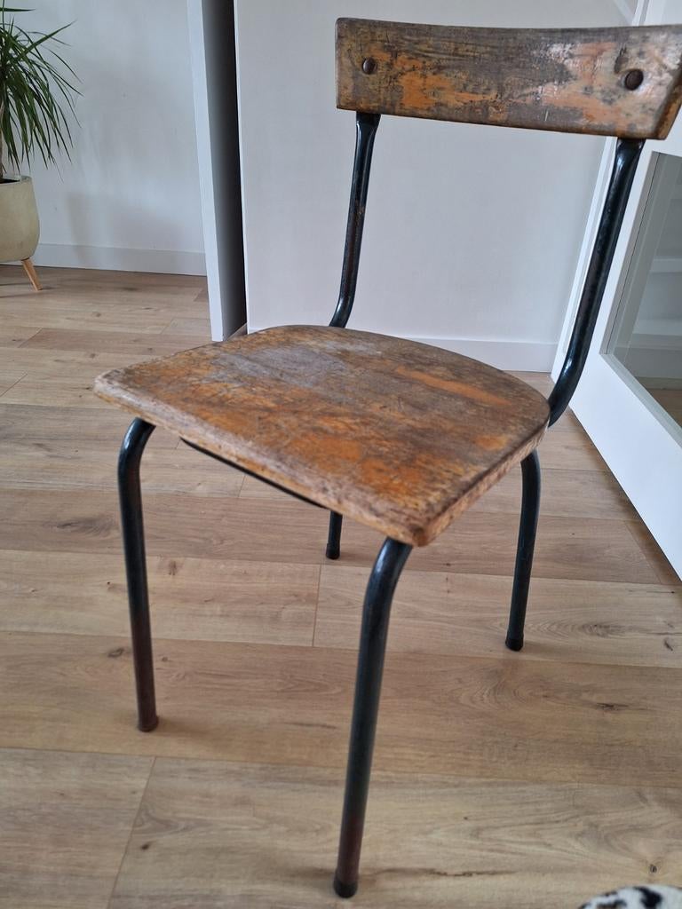 Schoolstoel vintage, Huis en Inrichting, Stoelen, Ophalen, Eén