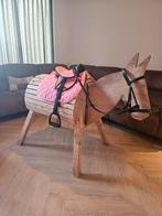 Houten paard, Ophalen