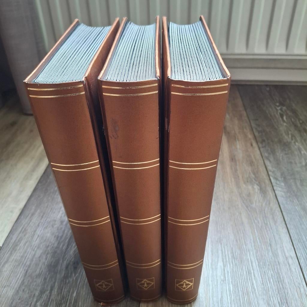 3 dikke metalic bronzen albums BRD/DDR deel 4, Audio, Tv en Foto, Fotoalbums en Accessoires, Ophalen of Verzenden