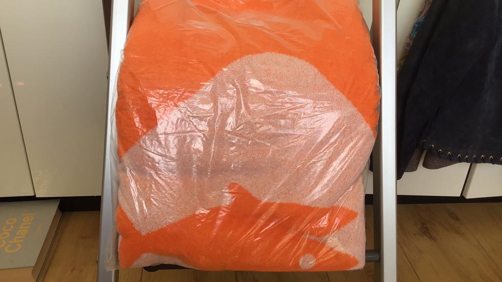 Groot badlaken van de postcode loterij, Ophalen of Verzenden, Nieuw