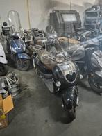 Mooie partij Scooters + Motor suzuki gsxf 750 2003, Fietsen en Brommers, Ophalen, Gebruikt, Overige merken