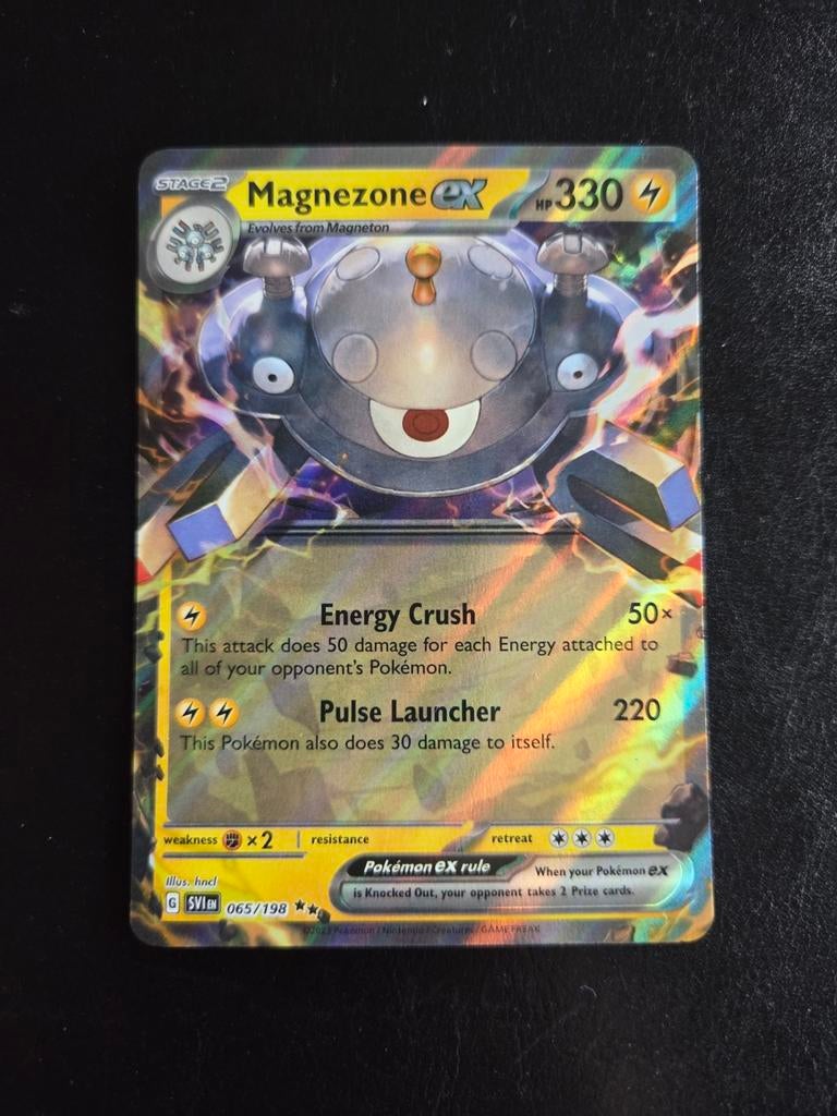 Pokémon Kaart: Magnezone ex 065/198 SVI, Ophalen of Verzenden, Zo goed als nieuw, Losse kaart, Foil