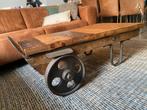Unieke industriële salontafel gietijzer & hout – op wielen, Ophalen, Gebruikt, 50 tot 100 cm, 150 tot 200 cm