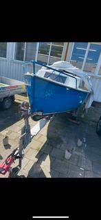 Leuk kajuitbootje met buitenboordmotor en trailer, Ophalen, Gebruikt, Tot 10 pk, 3 tot 6 meter