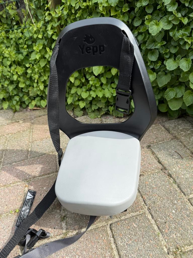 Yepp junior achterzitje / fietsstoeltje, Fietsen en Brommers, Fietsaccessoires | Fietsstoeltjes, Ophalen of Verzenden, Zo goed als nieuw