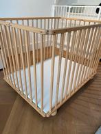 Houten baby box met wieltjes en verstelbare bodem, Ophalen, Zo goed als nieuw, Rechthoekig, In hoogte verstelbaar