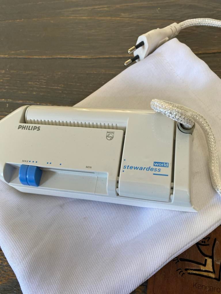Philips World Stewardess Reisstrijkijzer - Compact en Handig, Ophalen of Verzenden, Nieuw, Strijkijzer met snoer