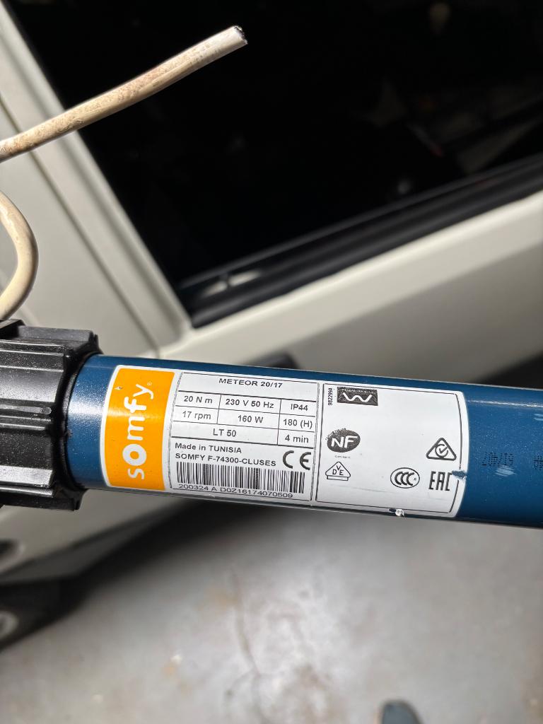 Rolluik motor Somfy Meteor 20/17, Doe-het-zelf en Verbouw, Rolluiken, Gebruikt, Minder dan 100 cm, Wit, Ophalen of Verzenden