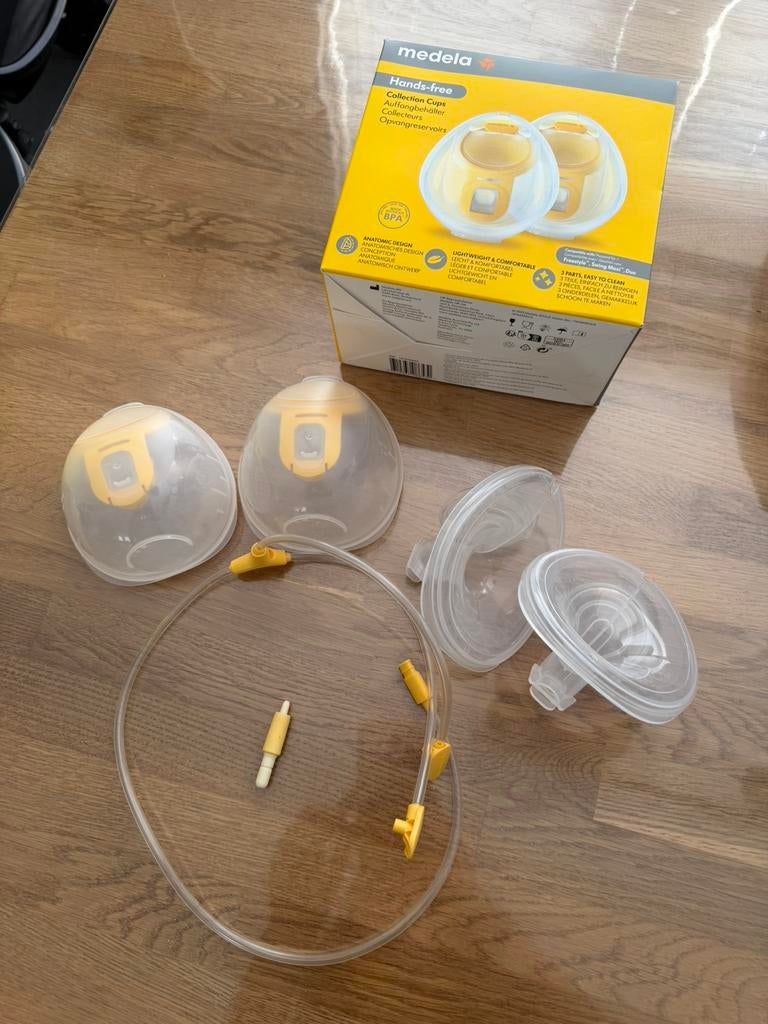 Medela Freestyle flex Handsfree collection opvang cups, Kinderen en Baby's, Babyvoeding en Toebehoren, Ophalen of Verzenden, Zo goed als nieuw