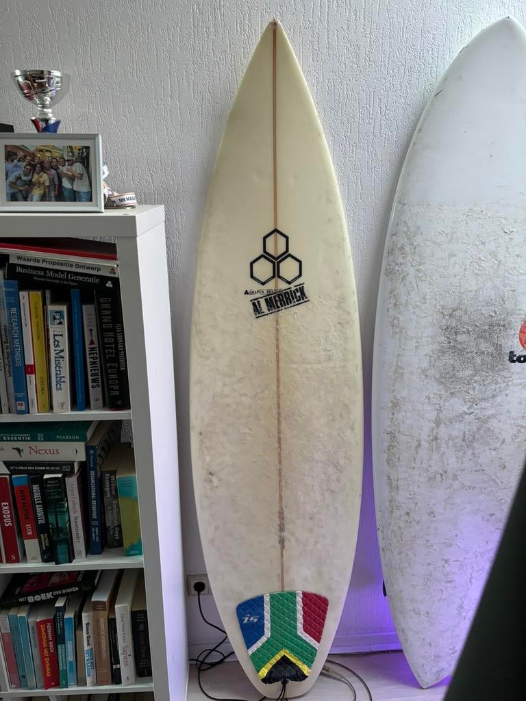 Al Merrick Machado model 6’2 surfboard, Watersport en Boten, Golfsurfen, Ophalen, Zo goed als nieuw, Shortboard